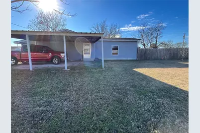 210 Colorado W, Millsap, TX 76066 - Photo 4