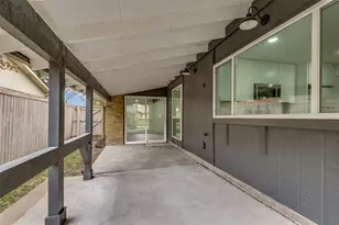 8517 Van Pelt Dr, Dallas, TX 75228 - Photo 22