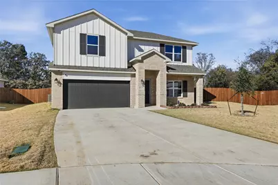 1613 Annabelle Street, Cleburne, TX 76031 - Photo 2