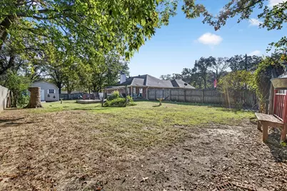110 Memorial Drive, Gun Barrel City, TX 75156 - Photo 20