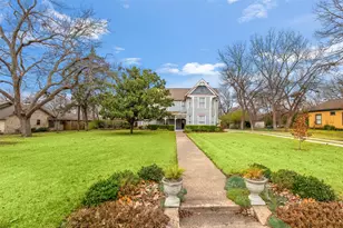 441 S Dallas Ave, Lancaster, TX 75146 - Photo 2