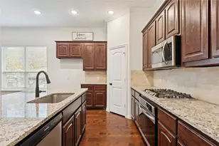 7337 Howling Coyote Ln, Fort Worth, TX 76131 - Photo 6