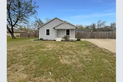 212 N 4th Street, Sanger, TX 76266 - Photo 14