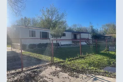 3716 Brook Valley Street, Granbury, TX 76048 - Photo 4