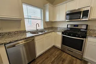 7851 Orland Park Cir, Fort Worth, TX 76137 - Photo 6