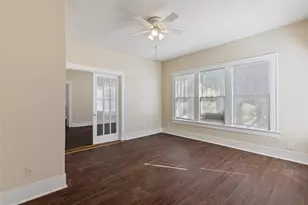 2104 Jones St, Greenville, TX 75401 - Photo 12