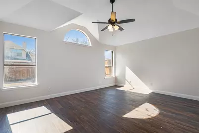 411 Sodbury Court, Roanoke, TX 76262 - Photo 14