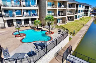 401 E Pearl St, Granbury, TX 76048 - Photo 20