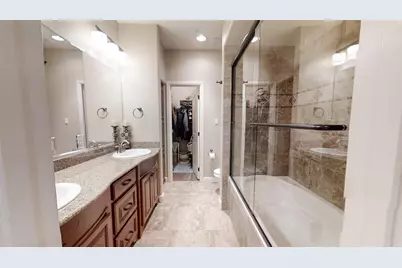 401 E Pearl Street #2204, Granbury, TX 76048 - Photo 16