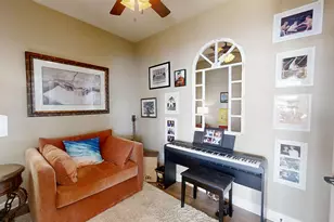 401 E Pearl St, Granbury, TX 76048 - Photo 12