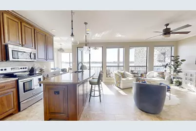 401 E Pearl Street #2204, Granbury, TX 76048 - Photo 4