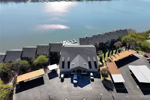 401 E Pearl St, Granbury, TX 76048 - Photo 2