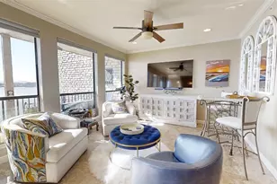 401 E Pearl St, Granbury, TX 76048 - Photo 10