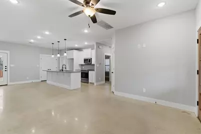 116 E Harrison Street, Denison, TX 75021 - Photo 4