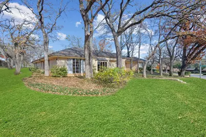 5021 Sugar Lake Road, Fort Worth, TX 76103 - Photo 2
