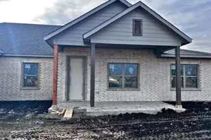 6041 Amber Dr, Sanger, TX 76266 - Photo 2