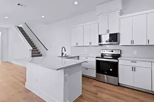 1605 Logan St, Fort Worth, TX 76104 - Photo 6