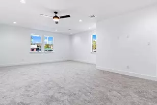 1605 Logan St, Fort Worth, TX 76104 - Photo 10