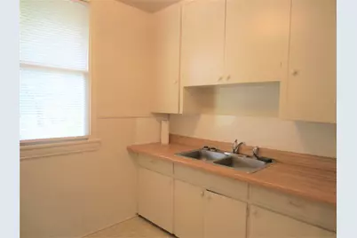 908 Greenlee Street, Denton, TX 76201 - Photo 6