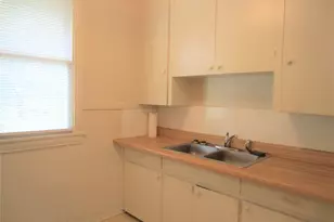 908 Greenlee St, Denton, TX 76201 - Photo 6