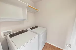 2052 Fair Weather Dr, Lancaster, TX 75146 - Photo 10