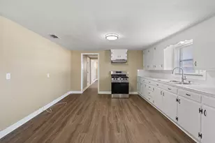 523 Hatton St, Waco, TX 76704 - Photo 6