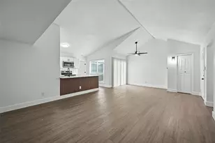 6082 Dooley Dr, The Colony, TX 75056 - Photo 6