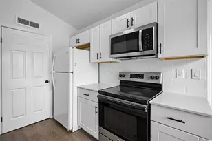 6082 Dooley Dr, The Colony, TX 75056 - Photo 4