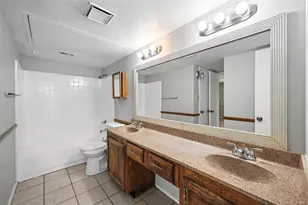 6076 Dooley Dr, The Colony, TX 75056 - Photo 14