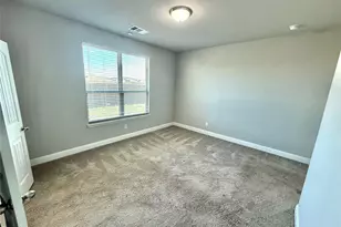 217 Pearl St, Cleburne, TX 76031 - Photo 10