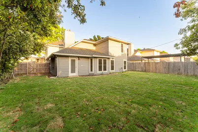 6400 Meadow Glen Drive, Arlington, TX 76018 - Photo 22