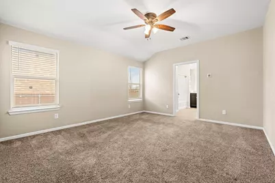 8025 Muddy Creek Drive, Fort Worth, TX 76131 - Photo 16