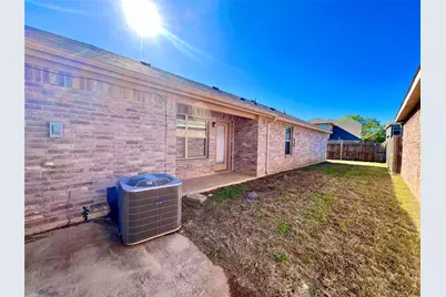 705 River Garden Drive, Fort Worth, TX 76114 - Photo 26