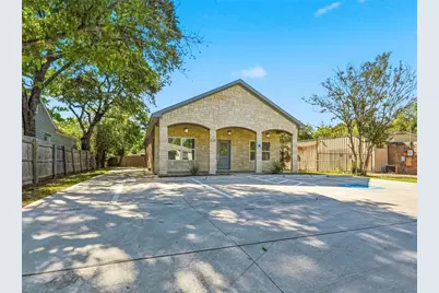 529 Austin Street, Grand Prairie, TX 75051 - Photo 2