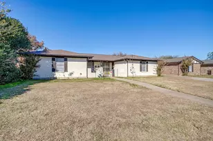 820 Ash St, Burleson, TX 76028 - Photo 28
