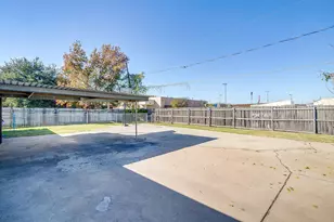 820 Ash St, Burleson, TX 76028 - Photo 28