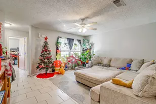 820 Ash St, Burleson, TX 76028 - Photo 22