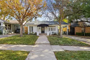 1325 Clover Ln, Fort Worth, TX 76107 - Photo 2