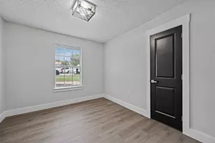 4917 Geddes Ave, Fort Worth, TX 76107 - Photo 16