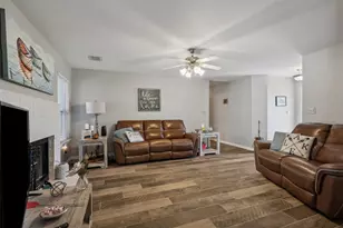 416 Granada Calle Ct, Granbury, TX 76049 - Photo 6