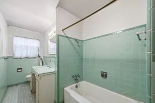 206 W Ridgewood Dr, Garland, TX 75041 - Photo 8