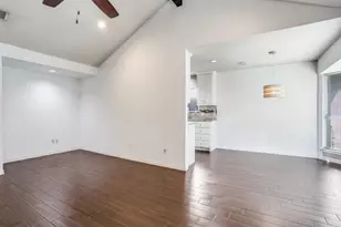 209 Ginger Ln, Euless, TX 76039 - Photo 10