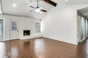 209 Ginger Ln, Euless, TX 76039 - Photo 6