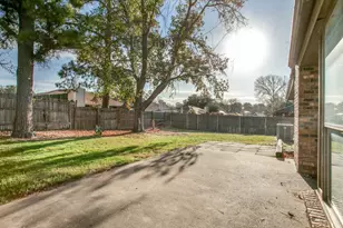 209 Ginger Ln, Euless, TX 76039 - Photo 24