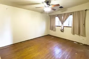 513 Holly St, Angleton, TX 77515 - Photo 26