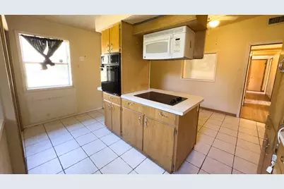 513 Holly Street, Angleton, TX 77515 - Photo 16