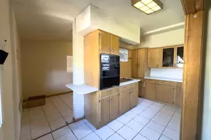 513 Holly St, Angleton, TX 77515 - Photo 14