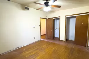 513 Holly St, Angleton, TX 77515 - Photo 20