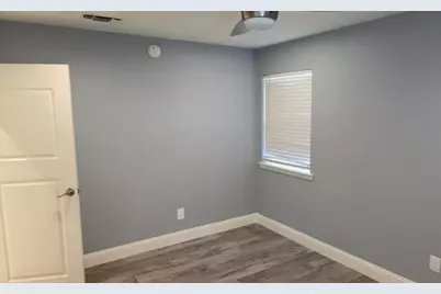 5505 Sun Valley Drive, Fort Worth, TX 76119 - Photo 10