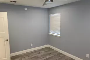 5505 Sun Valley Dr, Fort Worth, TX 76119 - Photo 10